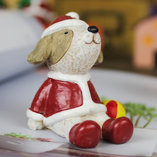 Christmas Sitting Dog